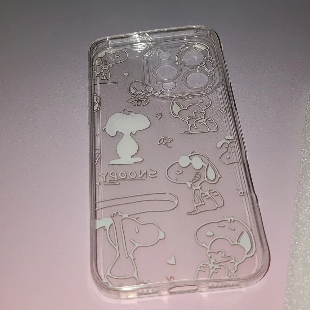 Brand new Apple IPhone 🍎 16 Pro Max Peanuts Snoopy soft Silicone Phone